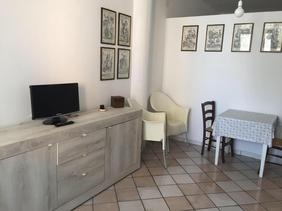 Affittasi Casa Vacanza A casa di Emma Leverano Esterno foto